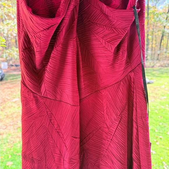 Donna Karan Deep Red Maxi Dress - Picture 5 of 8
